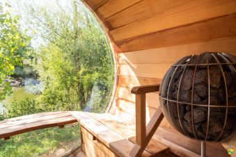 Journée insolite avec jacuzzi privatif au milieu des alpagas image 1