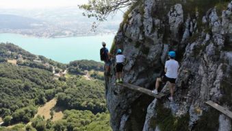 Vertical Aventure cover