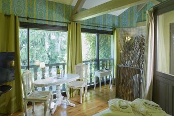 A Comfort Room with Gourmet Experience image 2