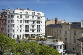 Une Nuit pour 2 au Collège Hôtel image 1