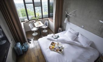 Une nuit à L'ermitage Hôtel image 1