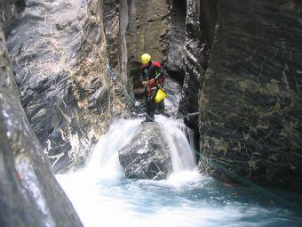 Parcours canyoning Aquatique (demi-journée) image 3