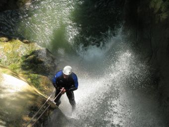 Parcours canyoning vertical (longue journée) image 2