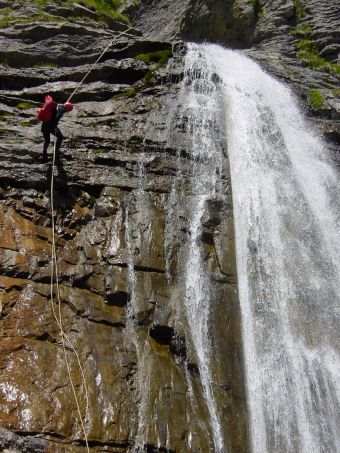 Parcours canyoning vertical (longue journée) image 1