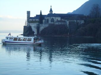 Croisière Lac et Canal avec Menu Nénuphar - Aix-Les-Bains image 1