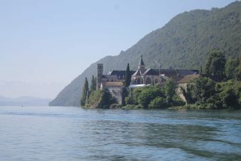Croisière Hautecombe 1h + escale - Aix-Les-Bains image 1