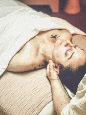 Soin du Visage Deluxe Jeunesse - 1h15 - TATA HARPER image 3