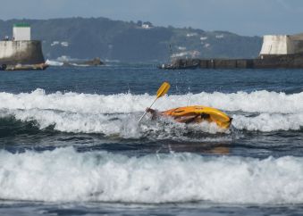 Séance de 2h dans les vagues en Wave ski ou Kayak surf image 6
