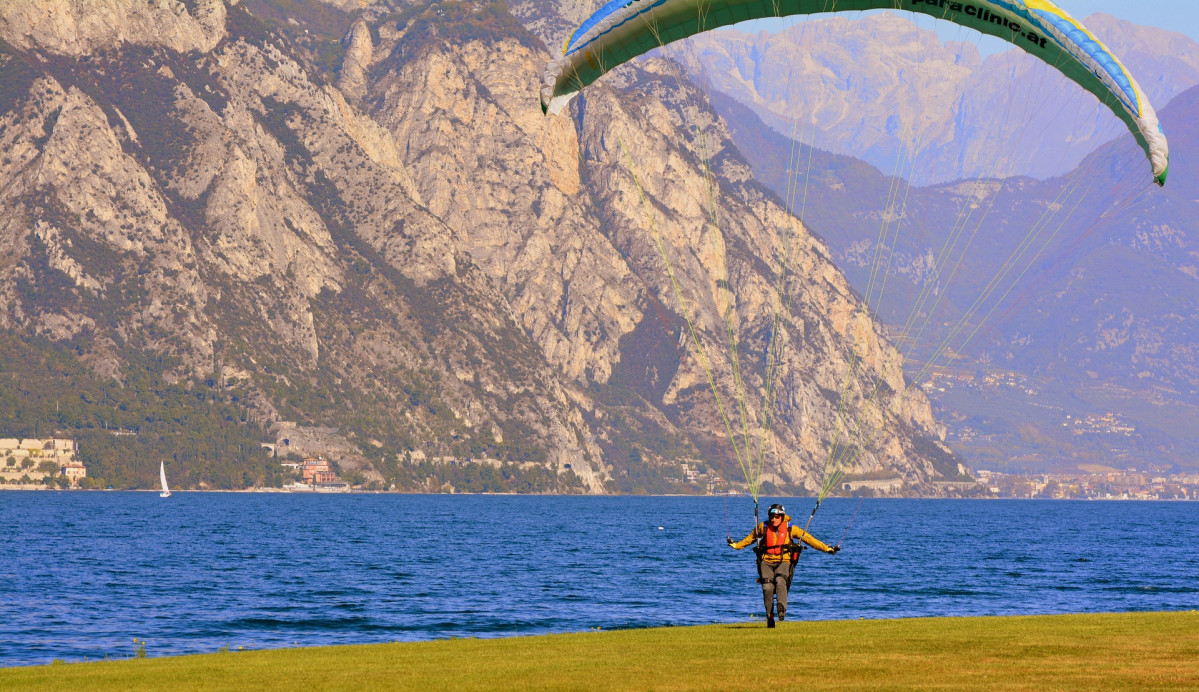 Quelle est la meilleure période pour voler en parapente ?