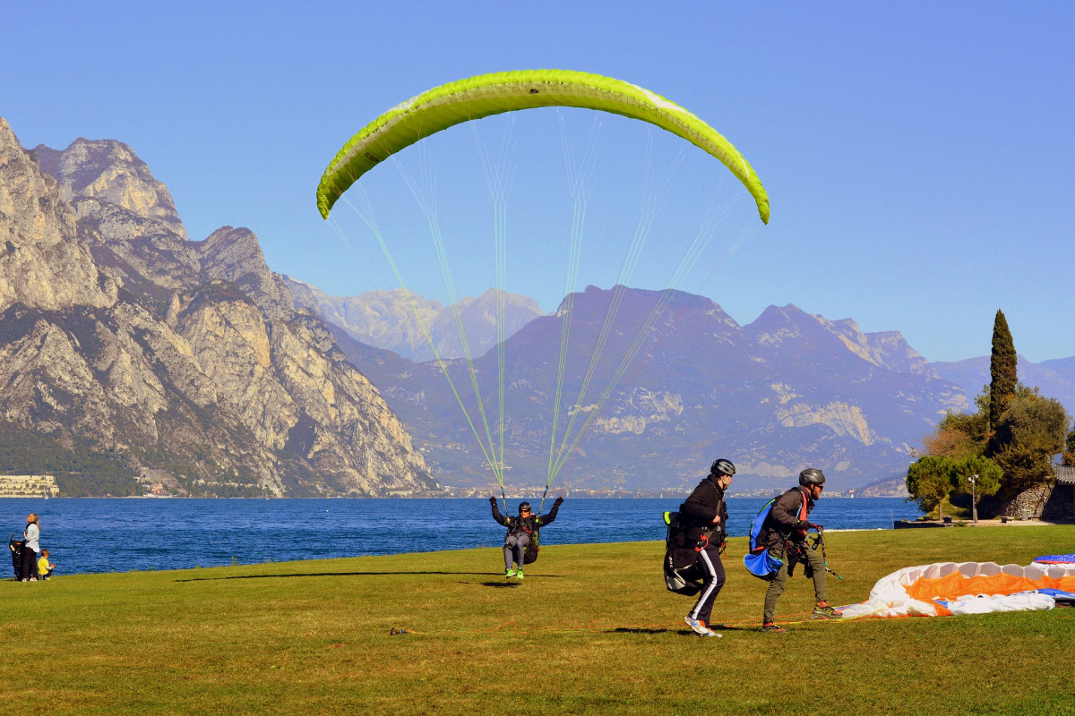 Quelle tenue faut-il porter pour faire du parapente ?