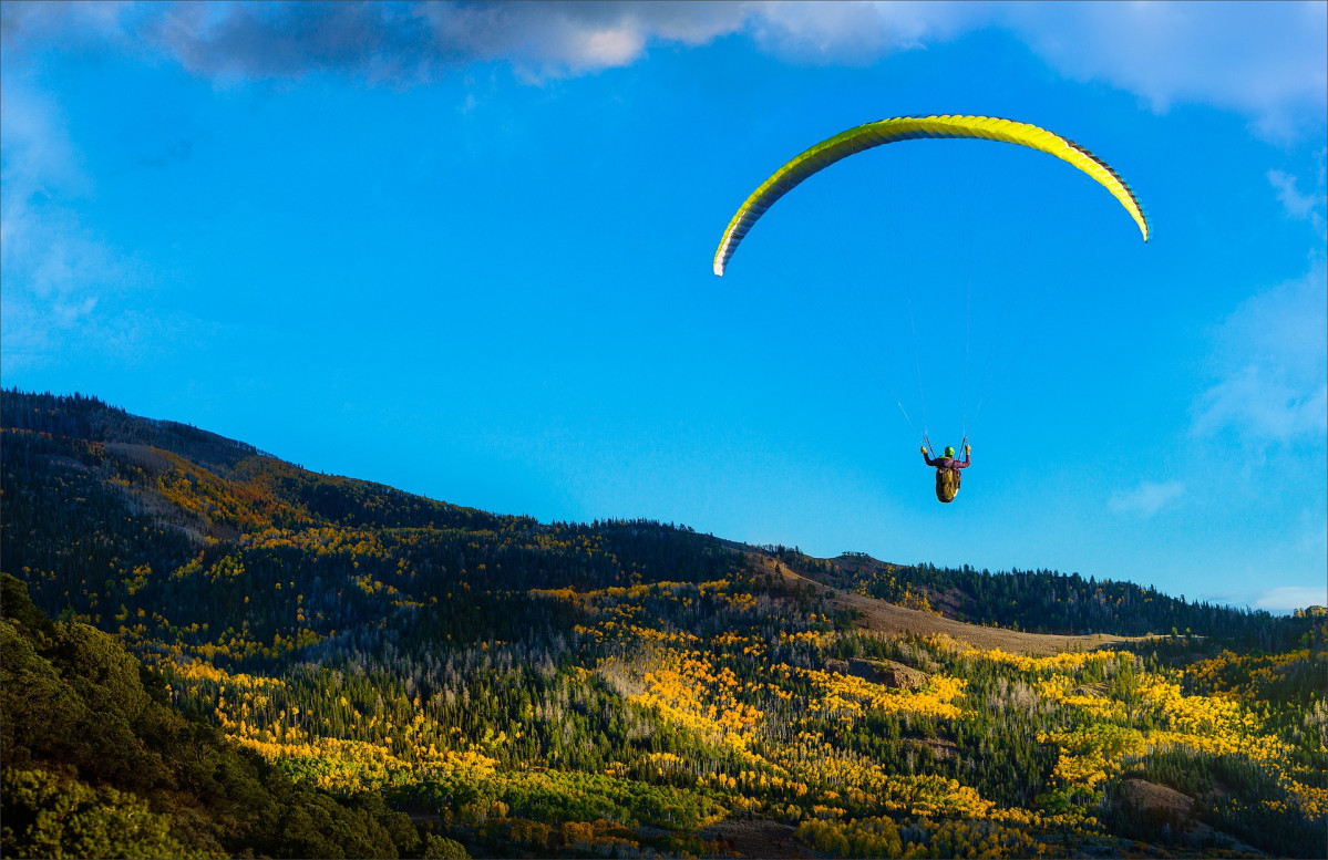 Quelle est la différence entre un deltaplane et un parapente ?