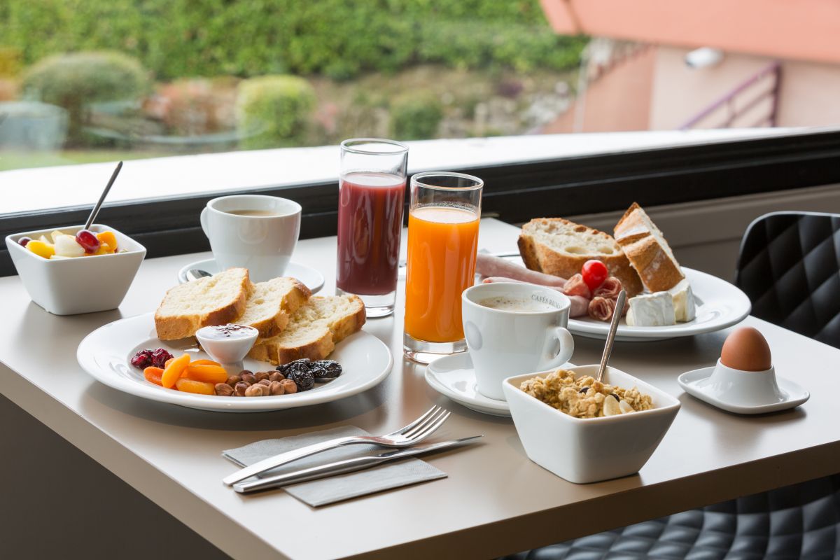 petit dejeuner avec vue
