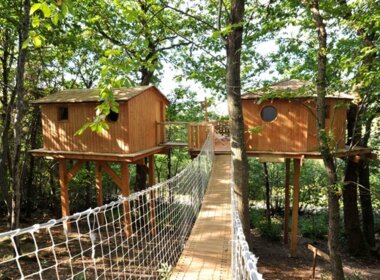 Bon cadeau Cabane dans les arbres Quincié-en-Beaujolais