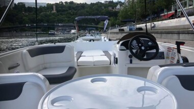 3h de location d'un bateau avec permis fluvial
