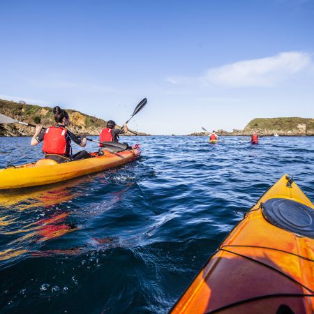 Randonnée Journée dans les " calanques " Basques en kayak ou en paddle. Enfant.