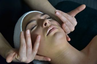 Soin Visage ou Corps Classique 1h image 1